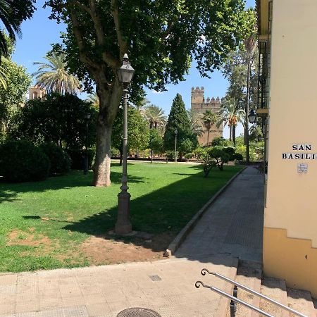 Apartamento A Estrenar A Un Minuto Del Alcazar Apartment Cordoba Luaran gambar