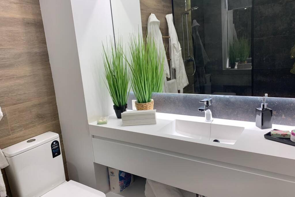 Apartamento A Estrenar A Un Minuto Del Alcazar Apartment Cordoba Luaran gambar